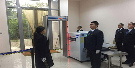 沛泓电子手持金属探测器